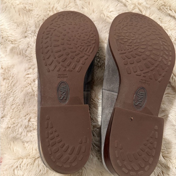 Sofft Women's Gray Suede Loafers - Picture 4 of 5
